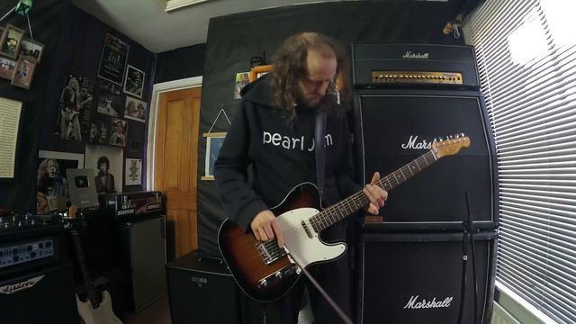 Squire Classic Vibe Baritone - You NEED A Baritone In Your Life смотреть онлайн