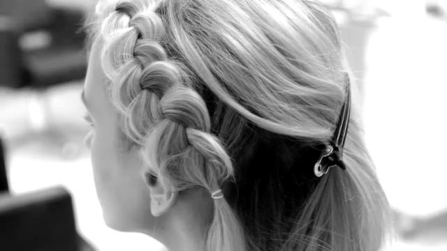 Плетение на короткие волосы в салоне Olga Dikaya смотреть онлайн