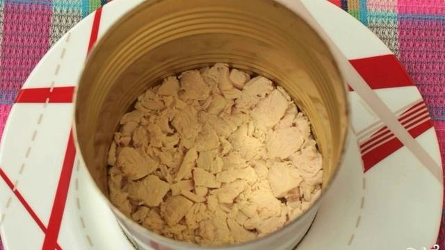 Слоёный салат с копчёной курицей смотреть онлайн