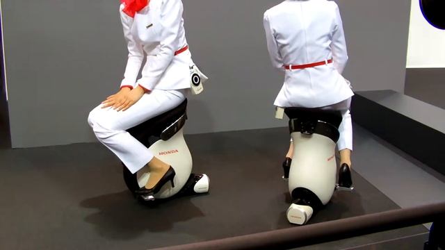 Honda Uni-Cub - 2013 Tokyo Motor Show смотреть онлайн