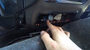 Mercedes C-class w203 C-320 Ремонт замка багажника