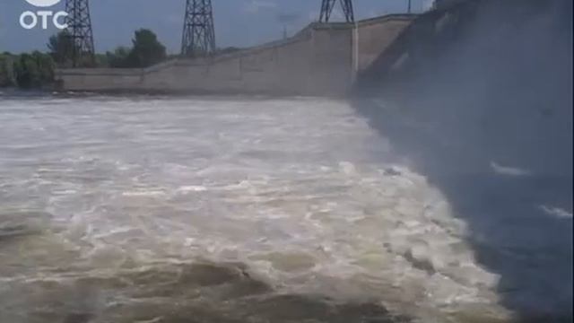 Второй раз за неделю из новосибирского водохранилища сбрасывают воду смотреть онлайн