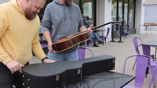 Buying your first vintage guitar...Will buys my 1959 Gibson LG1 смотреть онлайн