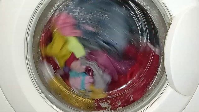 Будни прачки.Интенсивная стирка смотреть онлайн