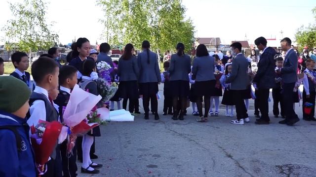 1 сентября / Начальные классы / Октемский научно-образовательный центр смотреть онлайн