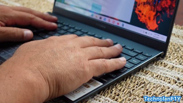 **Asus Zenbook 13 UX325 - i7 Intel Iris XE** 2021 OLED display смотреть онлайн