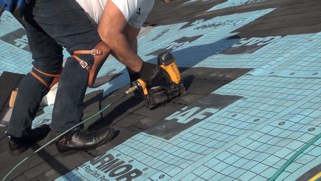 How To Install Roof Shingles Using The Racking Method смотреть онлайн