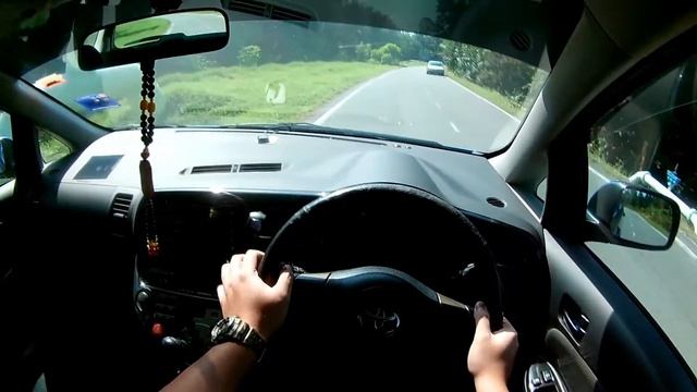 POV Driving Toyota Wish смотреть онлайн