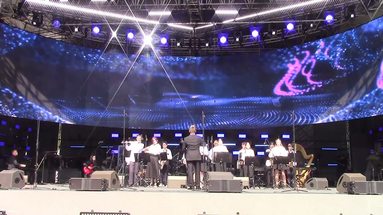 Г. Миллер "Moonlight Serenada" смотреть онлайн