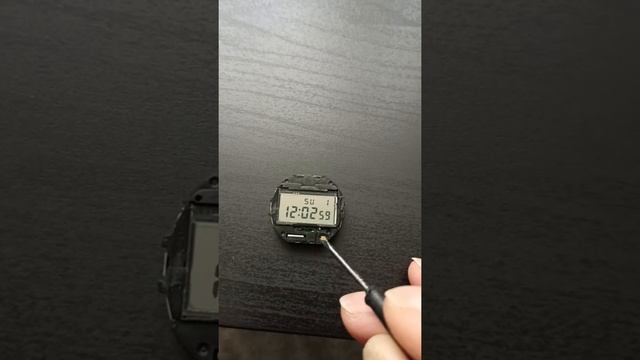 Casio F 105 замена батарейки и запуск часов смотреть онлайн