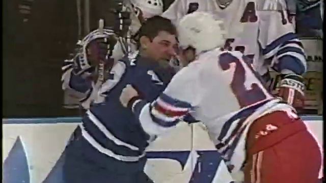 Kris King vs PJ Stock - Jan 12, 1998 смотреть онлайн