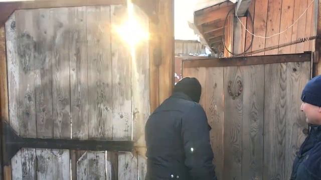 Опять торгуют в частном секторе, угрожают смотреть онлайн