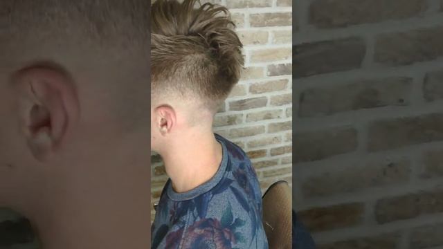 мужская стрижка с удлиненной челкой / fade / минск до после смотреть онлайн