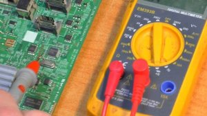 Конденсатор надулся и сломал телевизор.