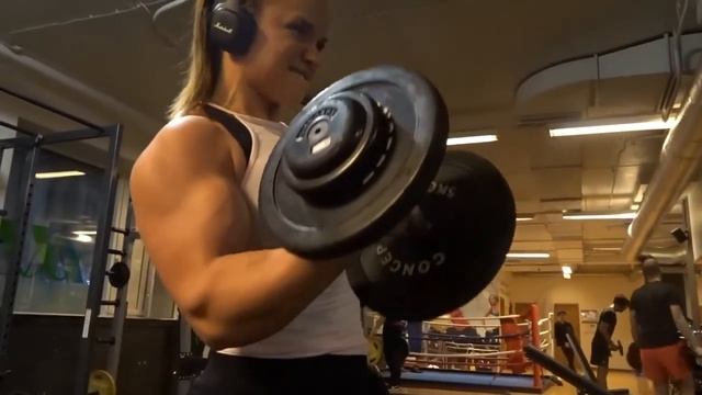 Melinda Lindmark | Female Muscles | смотреть онлайн