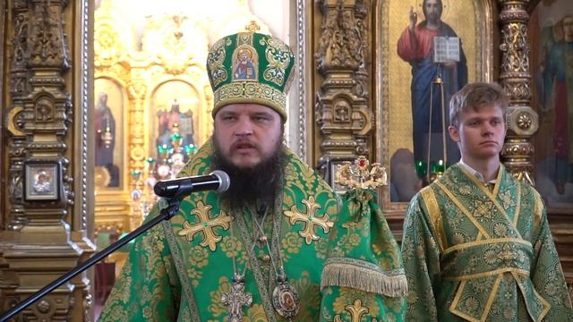 Память прп. Серафима Саровского. Собор святителей Димитрия, Митрофана и Тихона. смотреть онлайн