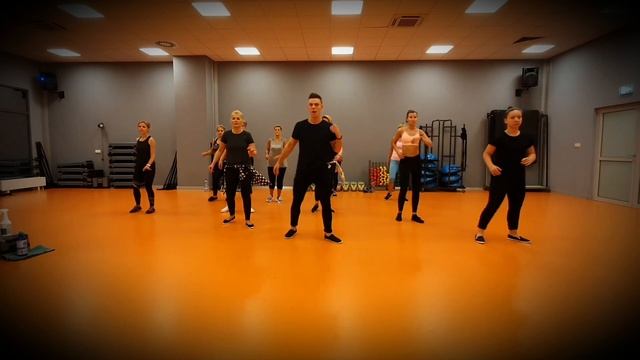 MK - 17 (DJ Soltrix Bachata Remix) смотреть онлайн