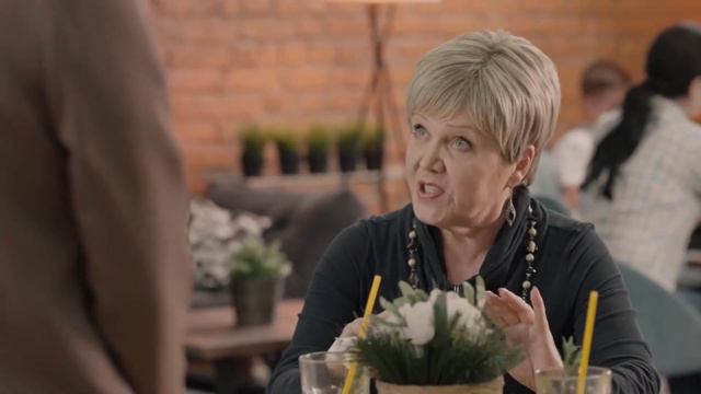 ТС «Баловень судьбы», эпизод официантка Аня. Актриса Степанюк Анна смотреть онлайн