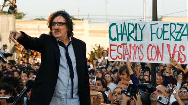 Charly Garcia - Estoy Verde - Demoliendo hoteles смотреть онлайн