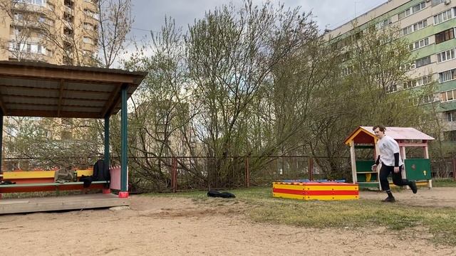 Наконец-то лето! Тренировка фрирана и сальто на песочке! [паркур влог] смотреть онлайн