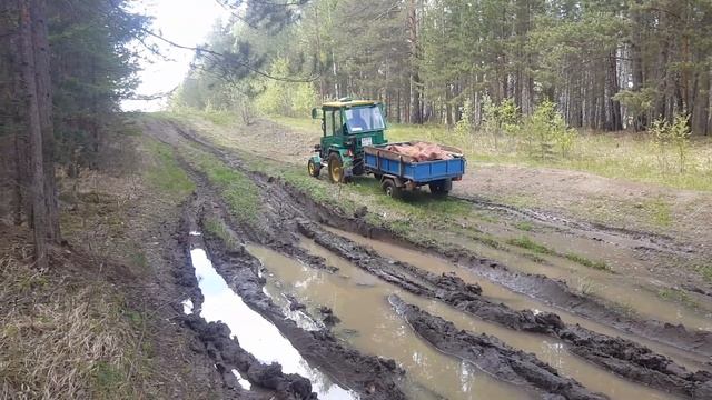 На самодельном тракторе за дровами
