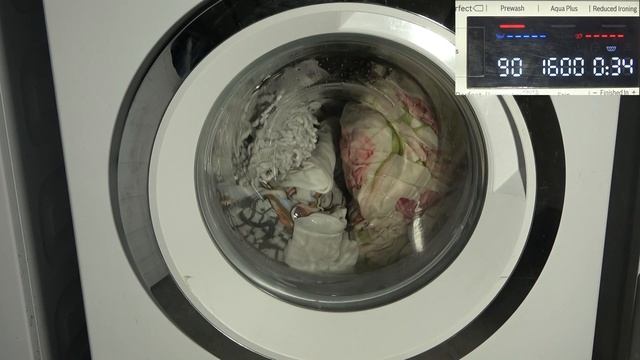 Bosch Serie 8 WAW325H0GB - Rinses and Inter spins смотреть онлайн