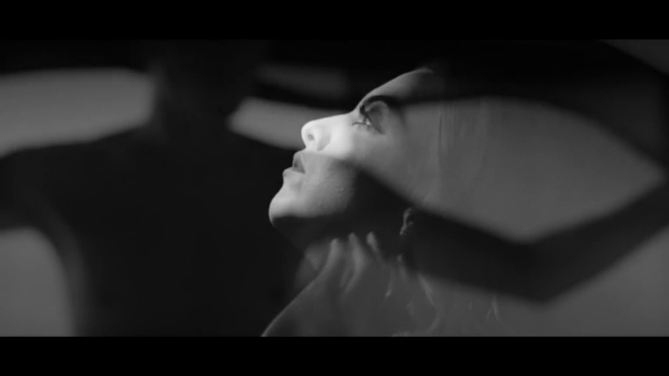 TWIN WILD - ANOTHER STRANGER смотреть онлайн