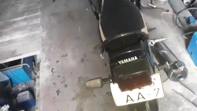 Yamaha FZX 750 смотреть онлайн