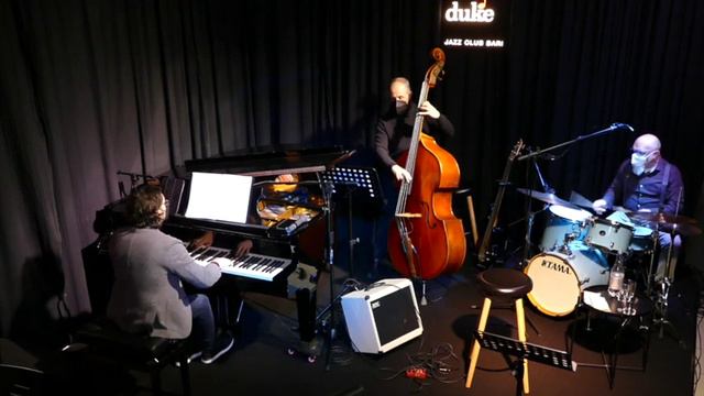 My Favourite Strings - Gaetano Fedullo смотреть онлайн