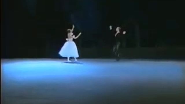 Lyudmila Semenyaka and Mikhail Lavrovsky in A. Adam's ballet "Giselle". смотреть онлайн