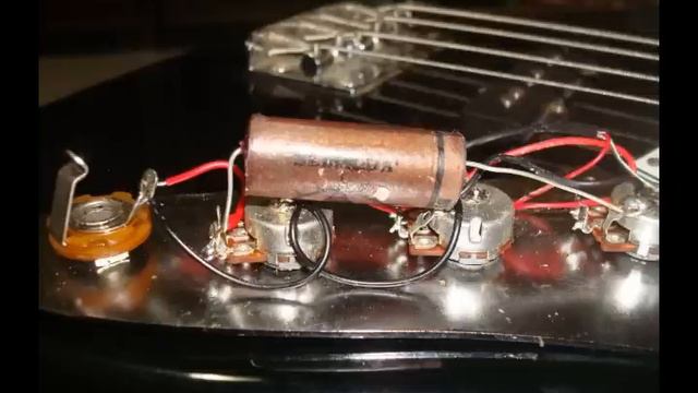 Bermuda'BHV With Squier jazz bass смотреть онлайн
