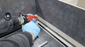 Монтаж мини-плинтуса алюминиевого от LIGRON к столешнице