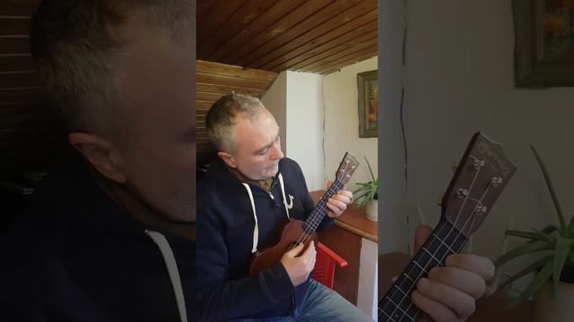 Holst - Jupiter theme from the Planets - on ukulele смотреть онлайн