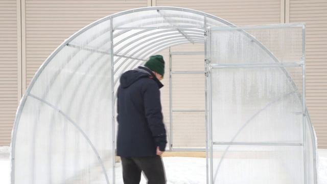 Теплица компании "Воля" из оцинкованной трубы "Бетта-Ц 2023" Обзор теплицы. смотреть онлайн