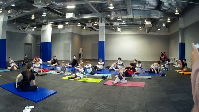 Сборы вратарей ХК Балашиха, растяжка 27.12.2020 смотреть онлайн