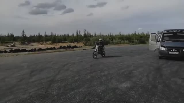 ПитБайк AVANTIS 150 (покатушки).mp4 смотреть онлайн