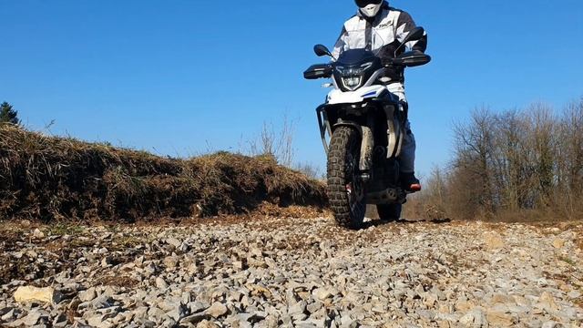Kove 500 X Test motoavantura смотреть онлайн
