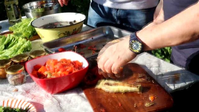 Гриль салат. Овощи на гриле. Аджапсандал