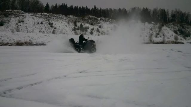 Покатушки на квадроциклах по Шараповскому карьеру. Зима 2015-16