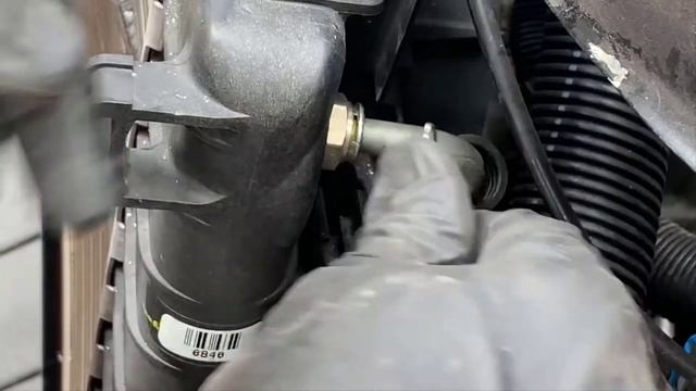 EASIEST radiator replacement for Malibu, Pontiac G6, and Saturn Aura (all mid 2000's) смотреть онлайн