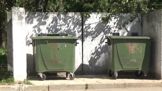 Мусорный контейнер - Тихонравова