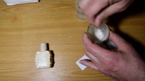 Самодельный клей без химии (и без варки). Дёшево и сердито