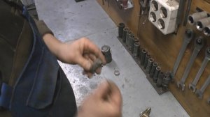 Личинка замка. Ремонтируем замок двери Тойота.