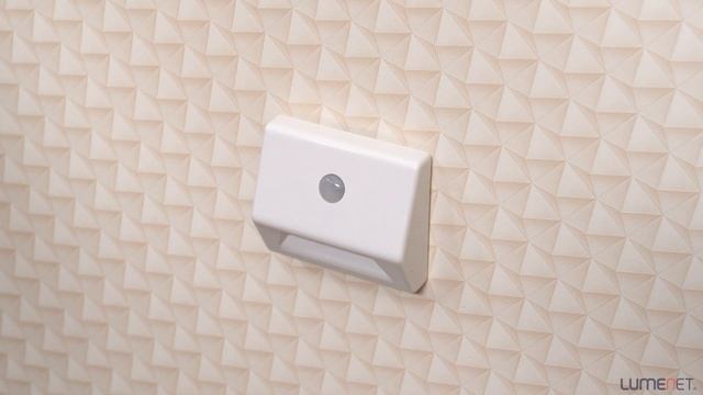 Ledvance Nightlux Stair White LED lamp with light and motion sensor with 3xAAA batteries смотреть онлайн
