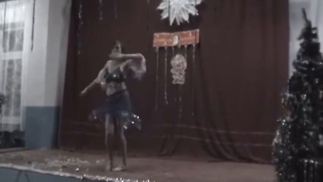 худ.руководитель Дуб Лилия.Директор ДК с.Паустова восточный танец смотреть онлайн