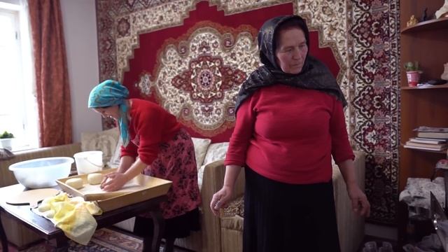 Life in Winter DAGESTAN Village. Last embroidery masters. Russia смотреть онлайн