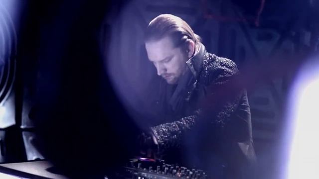 Traktor Kontrol F1 Playing live with Stewart Walker смотреть онлайн