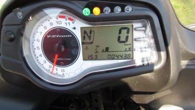 Suzuki DL-650 V Strom смотреть онлайн
