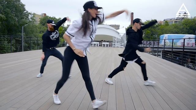 Ksenia Barishanskaya | CUT IT - O.T. GENASIS | ART FORCE CREW