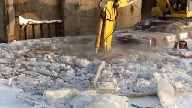 Работа гидромолота под водой смотреть онлайн